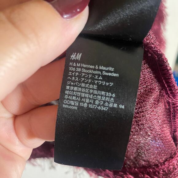 H&M Burgundy Maroon Shaggy Chevron Open Front Karma Jacket Faux Fux Fringe Sz M - Picture 8 of 9